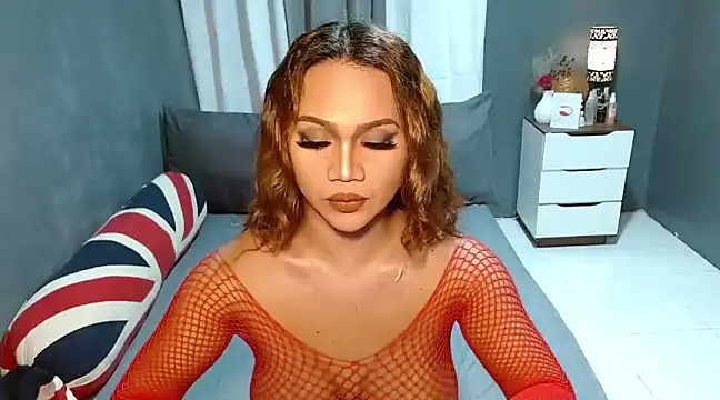 Snapshot of QueenVersa chatting on 03/21/25, 02:07 QueenVersa online show from 03/21/25, 02:07