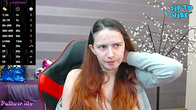 iris nikhols online show from 12/07/24, 12:08