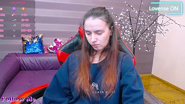 iris nikhols online show from 12/11/24, 07:03