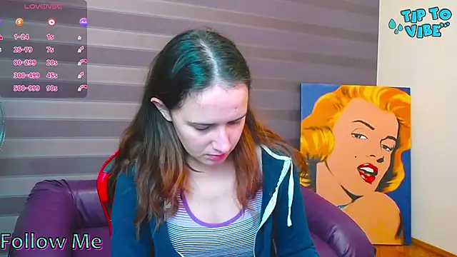 iris nikhols online show from 09/12/25, 10:32