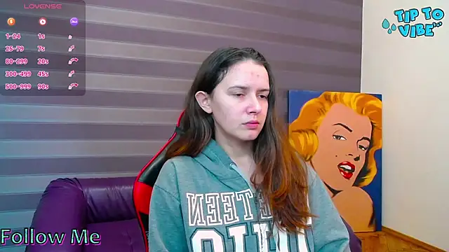 iris nikhols online show from 10/24/25, 11:34