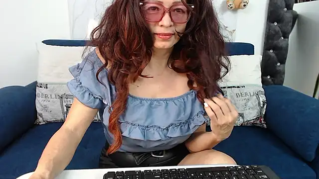 Snapshot of kimberlybirdx chatting on 09/20/25, 04:41 kimberlybirdx online show from 09/20/25, 04:41