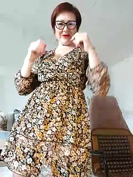 Snapshot of Fire_Night chatting on 09/30/25, 07:46 Fire Night online show from 09/30/25, 07:46