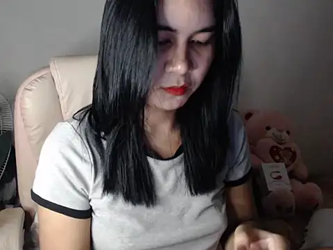 TransPetite1 online show from 11/29/25, 03:26