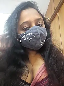 Snapshot of sexynayan23 chatting on 11/04/25, 04:44 sexynayan23 online show from 11/04/25, 04:44