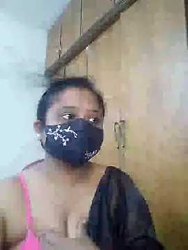 Snapshot of sexynayan23 chatting on 05/05/26, 05:37 sexynayan23 online show from 05/05/26, 05:37