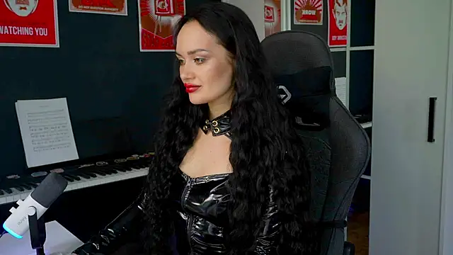 QueenAliss online show from 09/09/25, 04:01