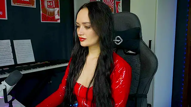 QueenAliss online show from 09/18/25, 03:52