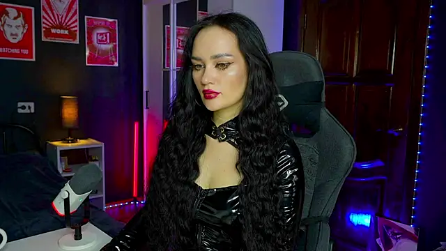 QueenAliss online show from 10/08/25, 04:10