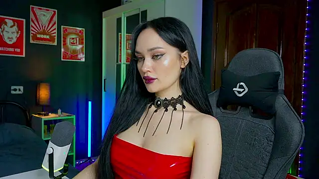 QueenAliss online show from 11/03/25, 06:03