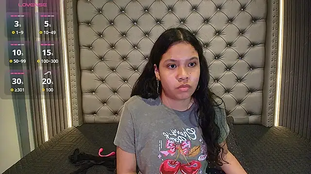 bhabylala1 online show from 10/27/25, 11:09