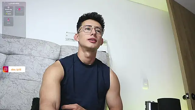 Snapshot of _Alexxx chatting on 12/13/25, 10:59 Alexxx online show from 12/13/25, 10:59