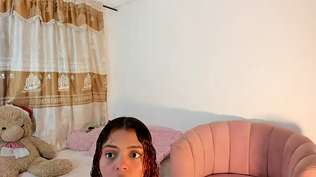 Snapshot of ValienteGirl_ chatting on 01/04/25, 04:55 ValienteGirl  online show from 01/04/25, 04:55