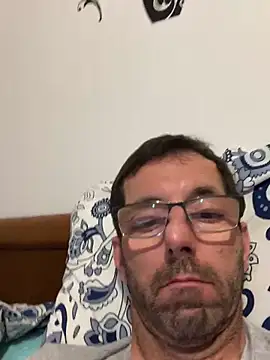 steph19x5 online show from 12/15/24, 08:58