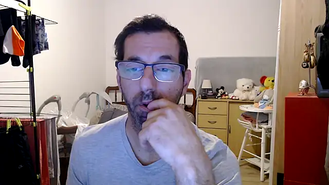 steph19x5 online show from 12/24/24, 07:39