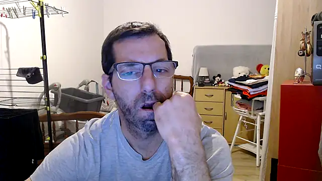 steph19x5 online show from 12/25/24, 06:09