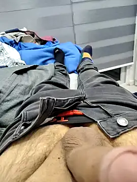 Hottoyboy2 online show from 10/06/25, 01:47