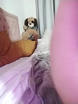 Snapshot of anaen4mmm chatting on 10/30/25, 11:27 anaen4mmm online show from 10/30/25, 11:27