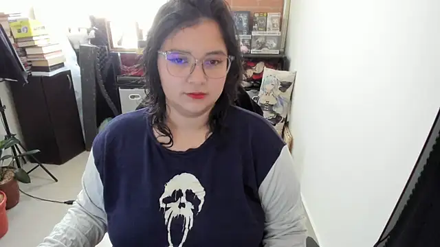 aika-dreams online show from 10/06/25, 12:13