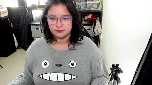 aika-dreams online show from 10/22/25, 01:00