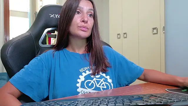 Snapshot of GodlyTheia chatting on 07/17/26, 04:56 GodlyTheia online show from 07/17/26, 04:56