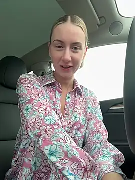 CutieEmy online show from 12/25/24, 11:33
