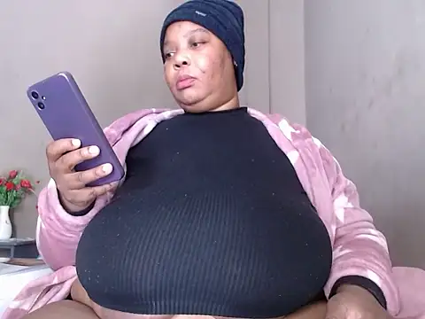 Lovelyboobs01 online show from 05/09/26, 11:37