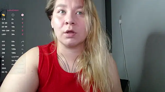 Snapshot of Enotika chatting on 11/05/25, 10:32 Enotika online show from 11/05/25, 10:32