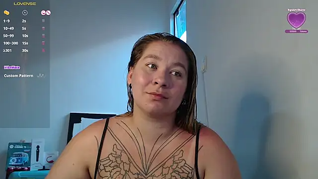 Snapshot of Enotika chatting on 11/23/25, 07:46 Enotika online show from 11/23/25, 07:46