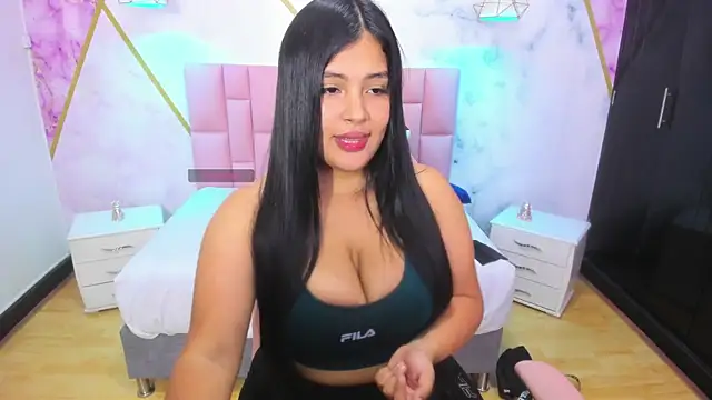 Snapshot of agelinasr chatting on 09/25/25, 04:16 agelinasr online show from 09/25/25, 04:16