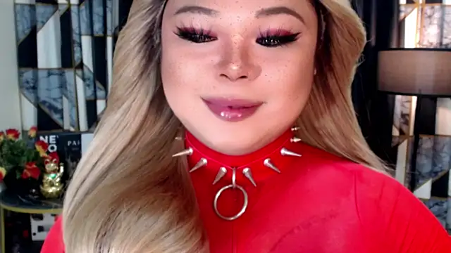 Snapshot of Mistress_DOMnicaaxx chatting on 10/02/25, 12:23 Mistress DOMnicaaxx online show from 10/02/25, 12:23