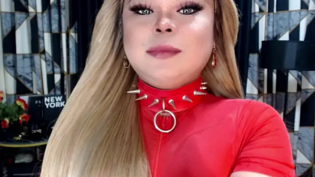 Snapshot of Mistress_DOMnicaaxx chatting on 10/29/25, 10:06 Mistress DOMnicaaxx online show from 10/29/25, 10:06