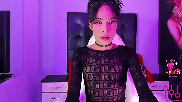 Snapshot of devorahorney chatting on 03/21/25, 10:28 devorahorney online show from 03/21/25, 10:28