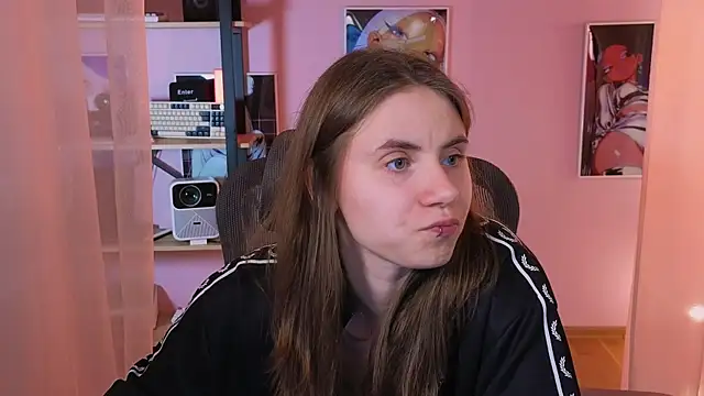  AnnaStark  online show from 05/20/26, 08:37