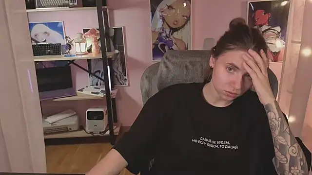  AnnaStark  online show from 07/16/26, 08:26