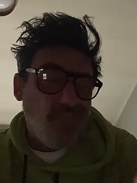 Snapshot of maxximere chatting on 02/02/26, 02:05 maxximere online show from 02/02/26, 02:05