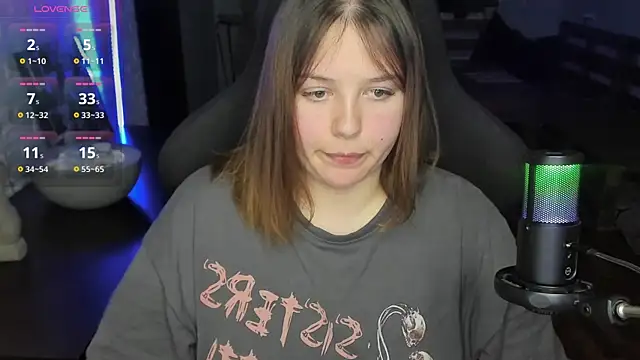 Snapshot of XNirvanaX chatting on 09/23/25, 01:30 XNirvanaX online show from 09/23/25, 01:30