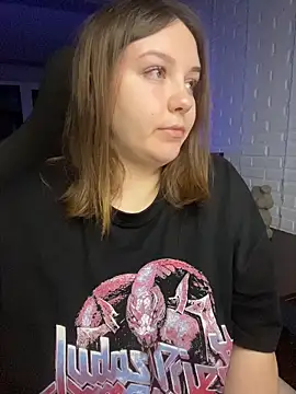 Snapshot of XNirvanaX chatting on 11/08/25, 02:12 XNirvanaX online show from 11/08/25, 02:12