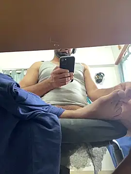 Snapshot of the_indian_dick_u_want chatting on 02/28/25, 07:37 the indian dick u want online show from 02/28/25, 07:37