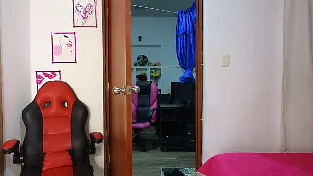 SexyLeilaa online show from 09/18/25, 01:51