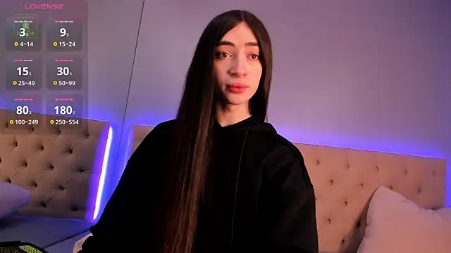 NickieRainer online show from 01/17/25, 08:24