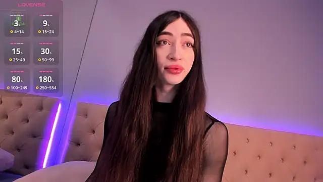 NickieRainer online show from 01/30/25, 04:37