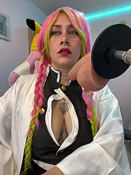 Luna Paris  online show from 10/31/25, 03:02