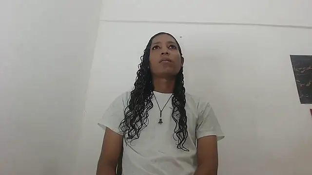 Snapshot of shairaStarr chatting on 12/04/24, 01:03 shairaStarr online show from 12/04/24, 01:03