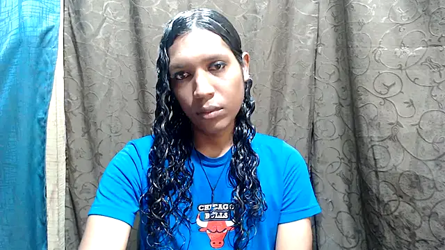 Snapshot of shairaStarr chatting on 10/06/25, 07:44 shairaStarr online show from 10/06/25, 07:44