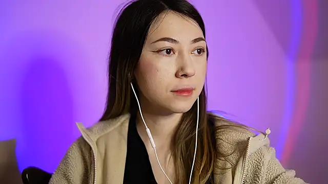 chibi moon  online show from 01/18/25, 05:04