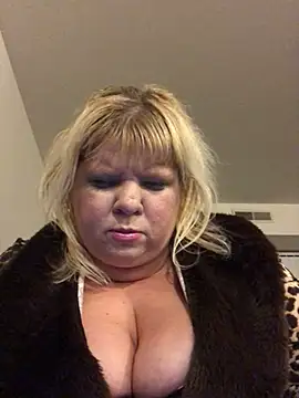 Snapshot of JemJensen30 chatting on 12/12/24, 07:30 JemJensen30 online show from 12/12/24, 07:30