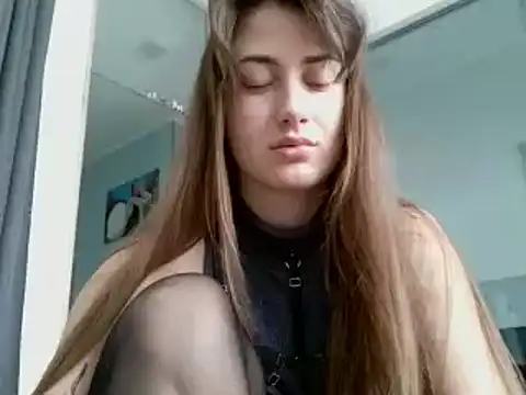 Snapshot of Natalia_Daysie chatting on 03/01/25, 12:23 Natalia Daysie online show from 03/01/25, 12:23