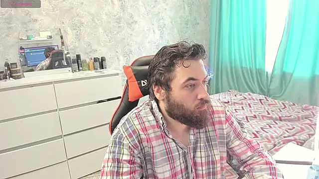 Snapshot of Morlaios chatting on 03/28/26, 01:43 Morlaios online show from 03/28/26, 01:43