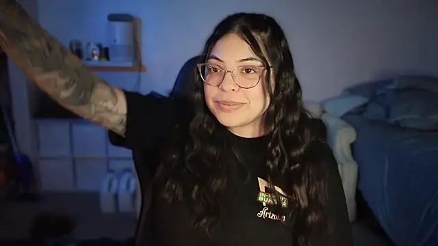drizzypeach602 online show from 12/13/24, 04:43
